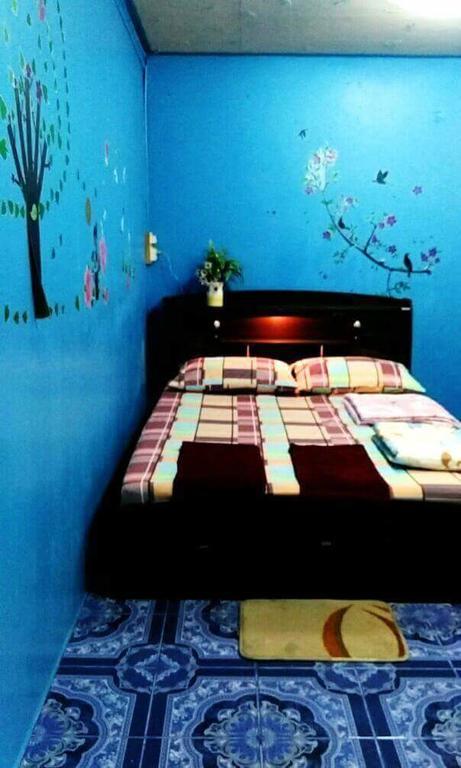 Patchaya Guesthouse Amphawa Ngoại thất bức ảnh