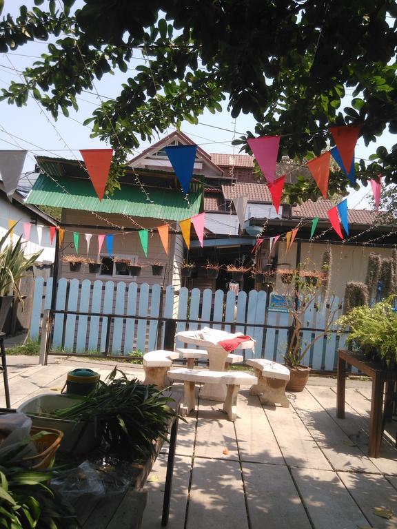 Patchaya Guesthouse Amphawa Ngoại thất bức ảnh