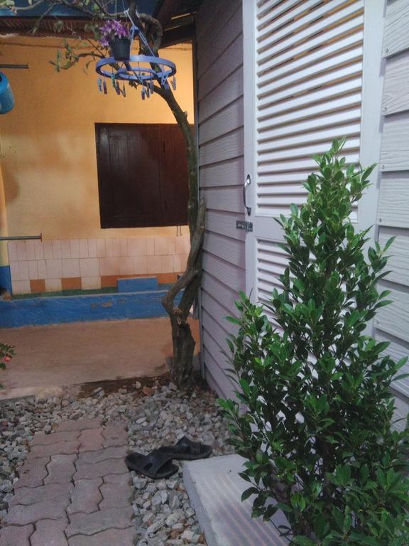 Patchaya Guesthouse Amphawa Ngoại thất bức ảnh