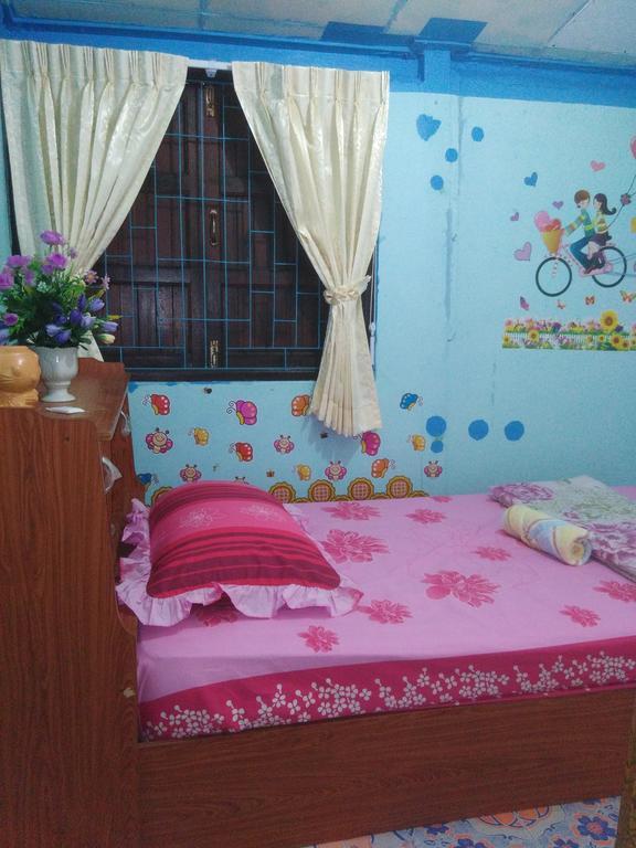 Patchaya Guesthouse Amphawa Ngoại thất bức ảnh