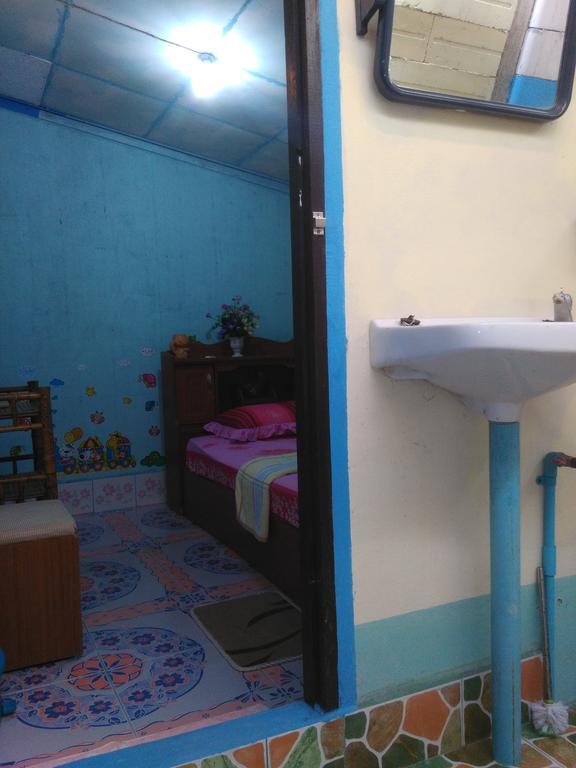 Patchaya Guesthouse Amphawa Ngoại thất bức ảnh
